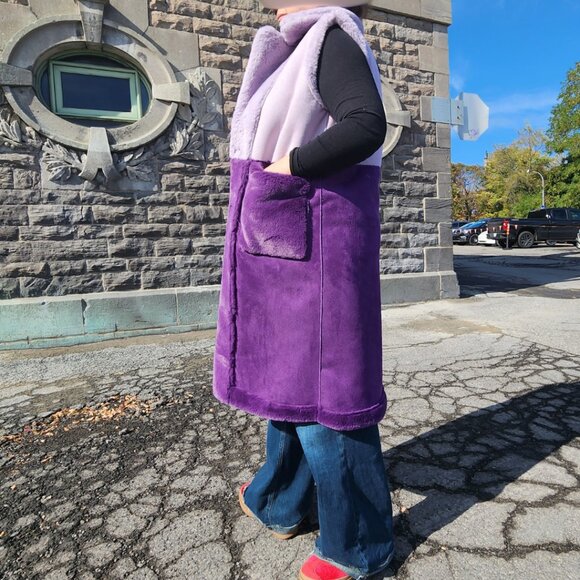 *NWT* Uchuu Reversible Faux Fur Purple/Lilac Long Vest - One Size - Picture 2 of 16
